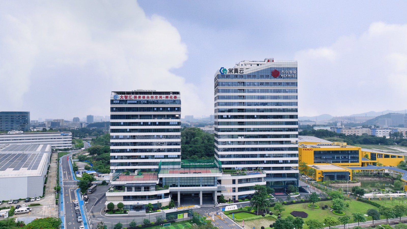 1720072812241 今年会jinnianhui大厦(晴天)